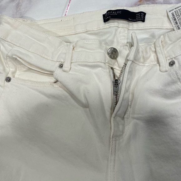 Zara Basic white denim ripped jeans. SZ 30 - Picture 8 of 9